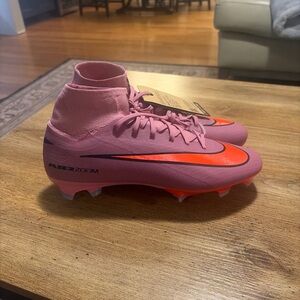 Nike Zoom Mercurial Superfly 10 Pro FG Soccer Cleats in Men's size 9.5
